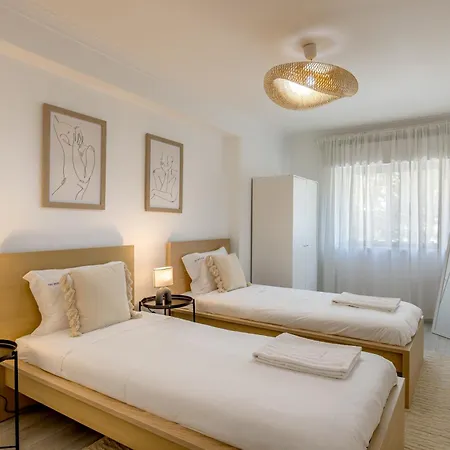 Royal Apartment *